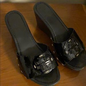 Tory Burch Patti black patent wedge size 6
